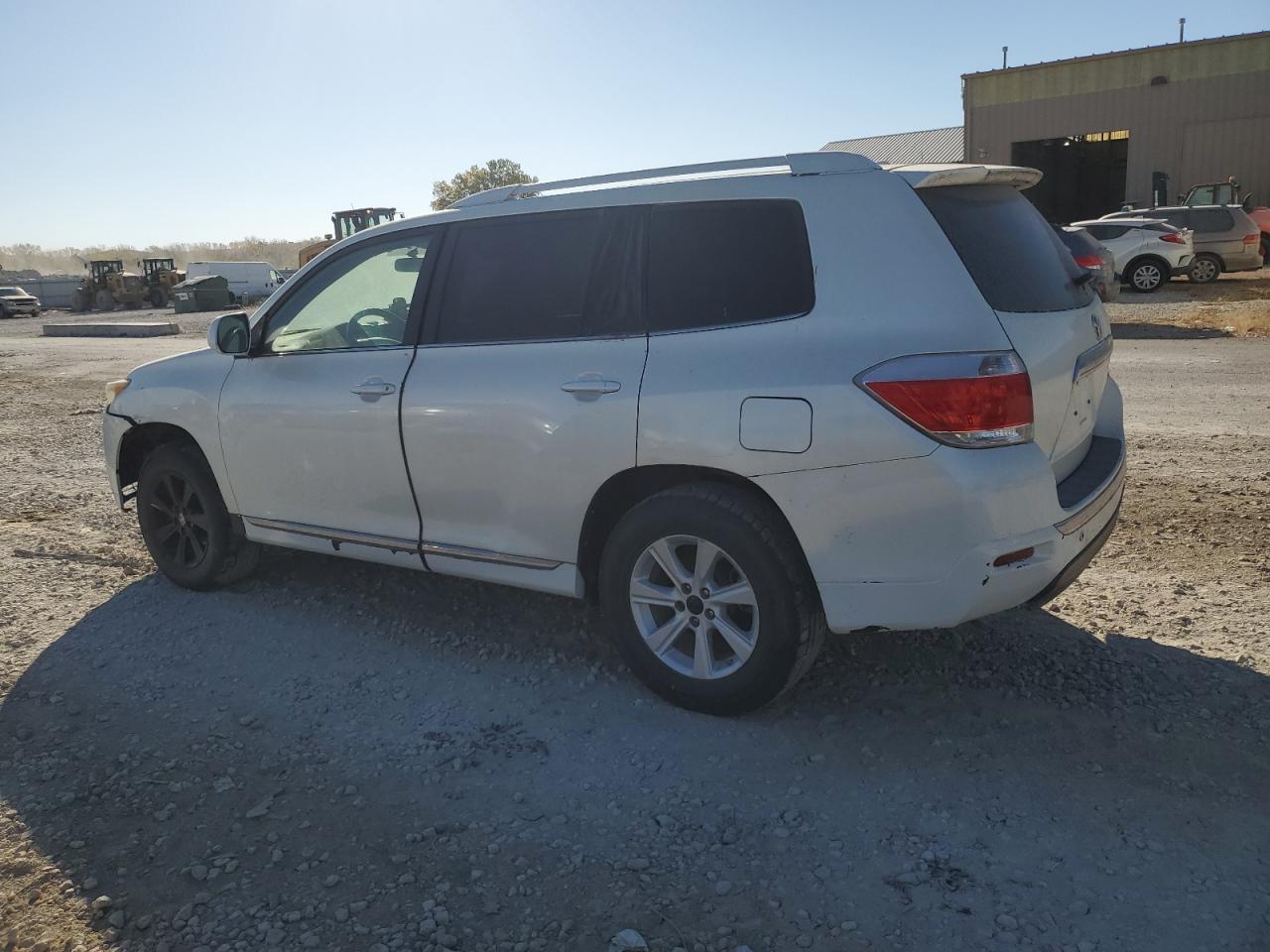 2011 Toyota Highlander VIN 5TDZA3EH6BS016126 Copart auction photo, minor dent/scratches damage thumbnail 2