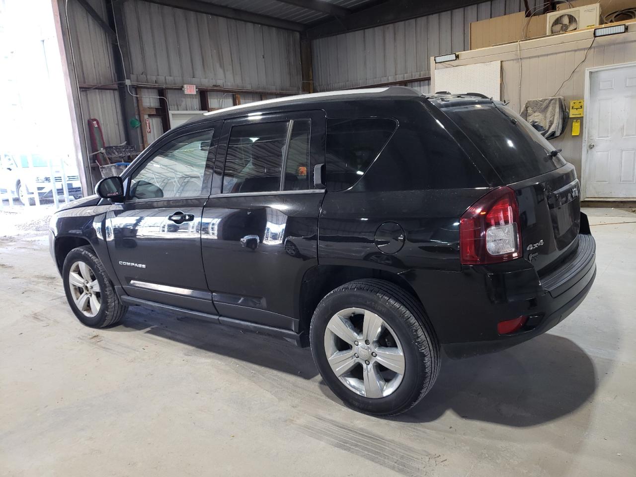 2016 Jeep Compass VIN 1C4NJDEB3GD581775 Copart auction photo, front end / side damage thumbnail 2