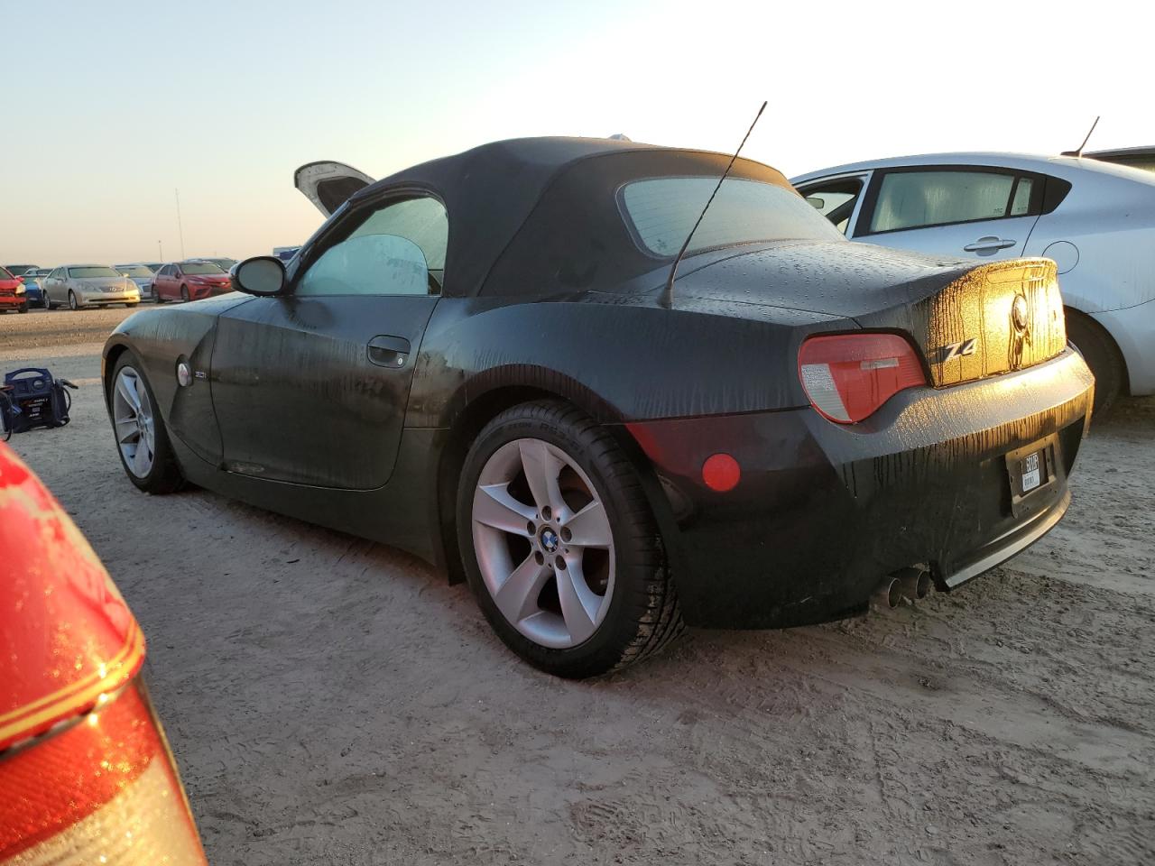 2007 BMW Z4 VIN 4USBU33557LW59913 Copart auction photo, water/flood damage thumbnail 2