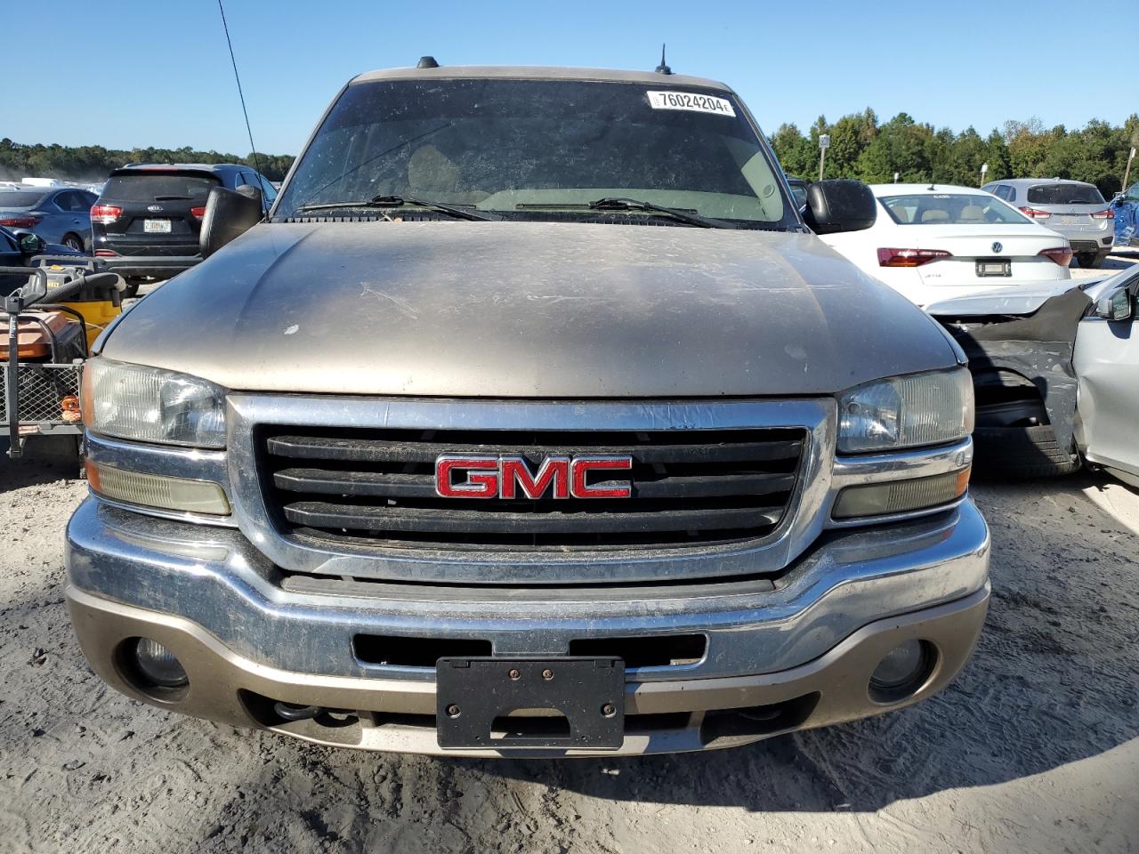 2004 GMC Sierra VIN 2GTEK19T941149620 Copart auction photo, rear end damage thumbnail 5