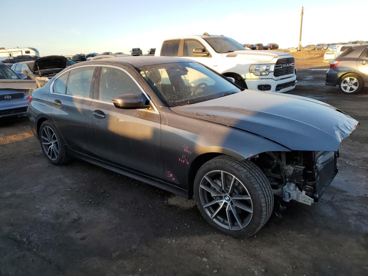 2021 BMW 3er VIN 3MW5R7J02M8B93120 Copart auction photo, front end / minor dent/scratches damage thumbnail 4