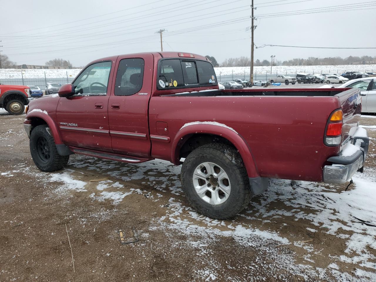 2000 Toyota Tundra VIN 5TBBT481XYS118644 Copart auction photo, front end damage thumbnail 2