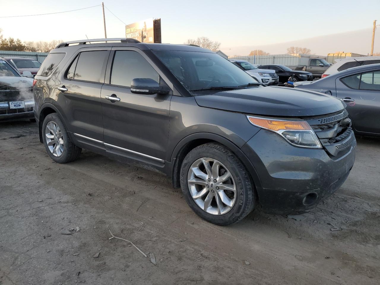 2015 Ford Explorer VIN 1FM5K8F82FGB69136 Copart auction photo, front end / side damage thumbnail 4