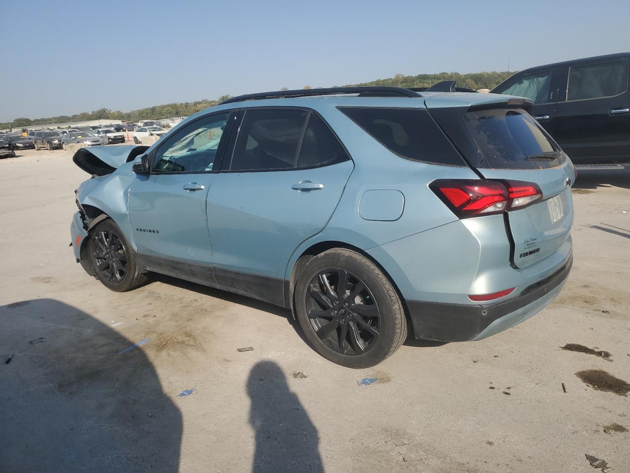 2022 Chevrolet Equinox VIN 2GNAXWEV7N6144996 Copart auction photo, front end / side damage thumbnail 2