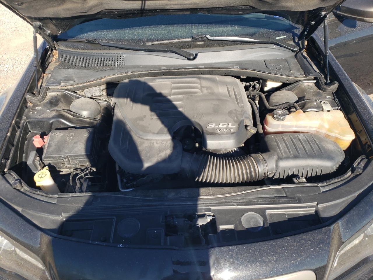 2013 Chrysler 300 VIN 2C3CCADG1DH698237 Copart auction photo, front end / undercarriage damage thumbnail 12