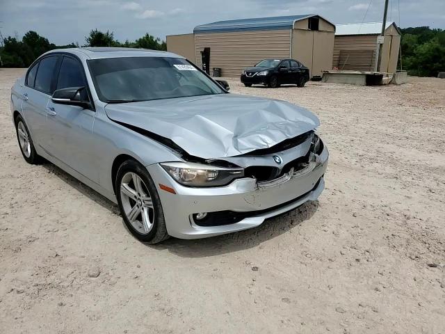2014 BMW 3er VIN WBA3A5C5XEP600809 Copart auction photo, front end damage thumbnail 11