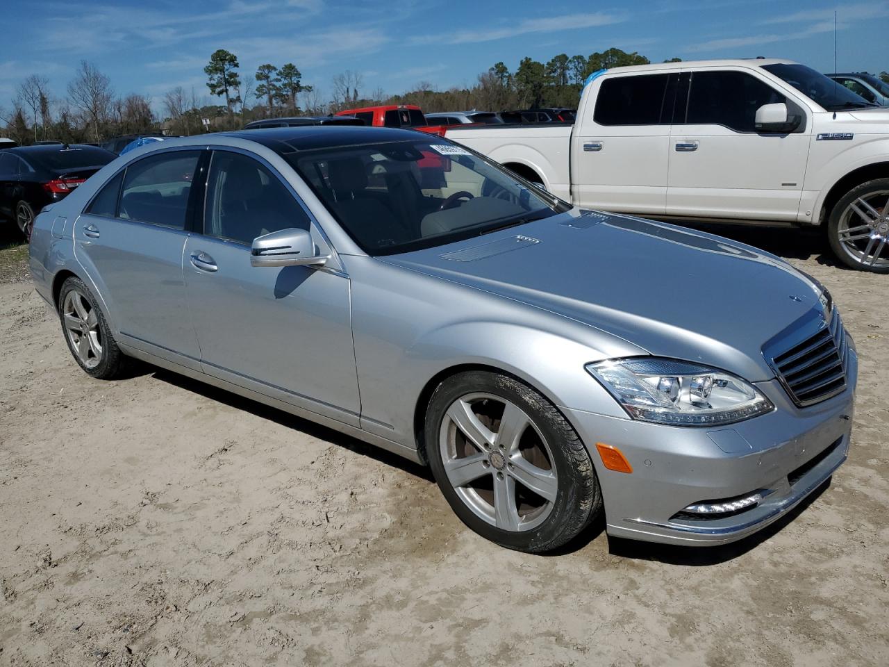 2010 Mercedes-Benz S-klasse VIN WDDNG8GB7AA354574 Copart auction photo, mechanical / minor dent/scratches damage thumbnail 4