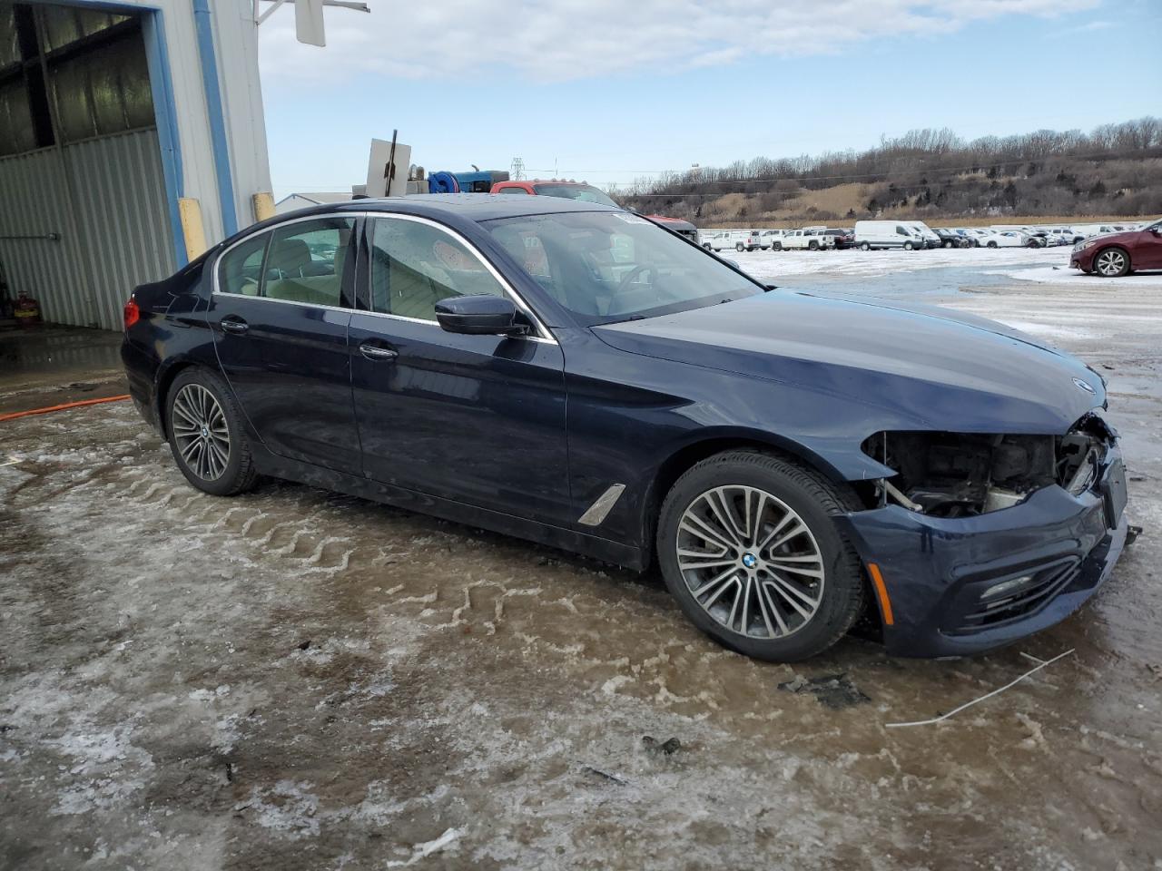 2017 BMW 5er VIN WBAJA7C32HG904741 Copart auction photo, front end damage thumbnail 4