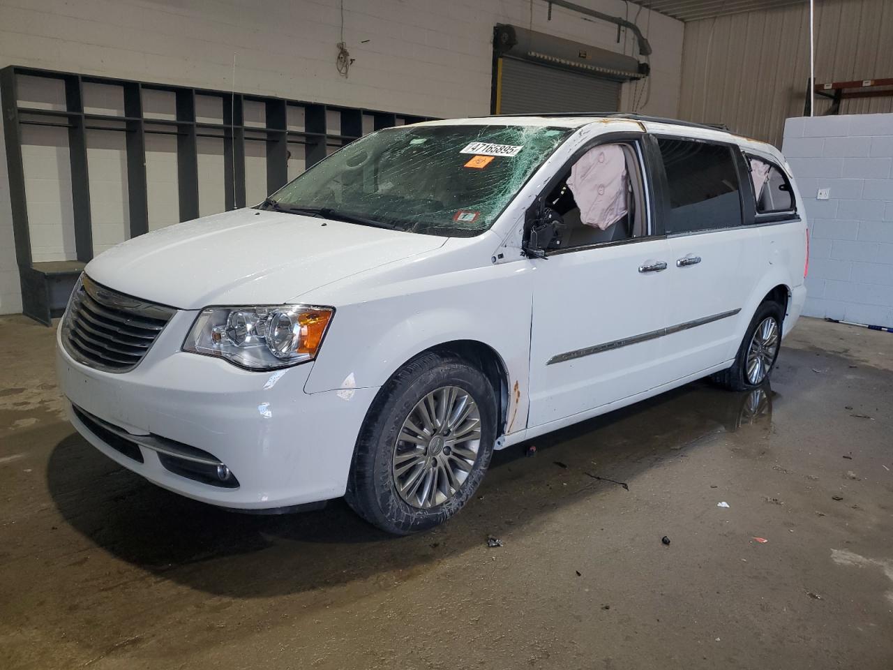 2014 Chrysler Town & Country VIN 2C4RC1CGXER133391 - Copart auction photo