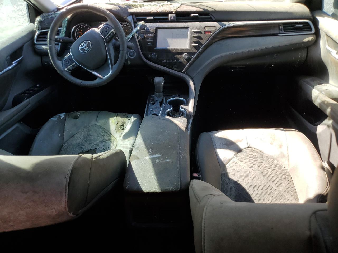 2018 Toyota Camry VIN 4T1B11HK8JU530207 Copart auction photo, all over / minor dent/scratches damage thumbnail 8