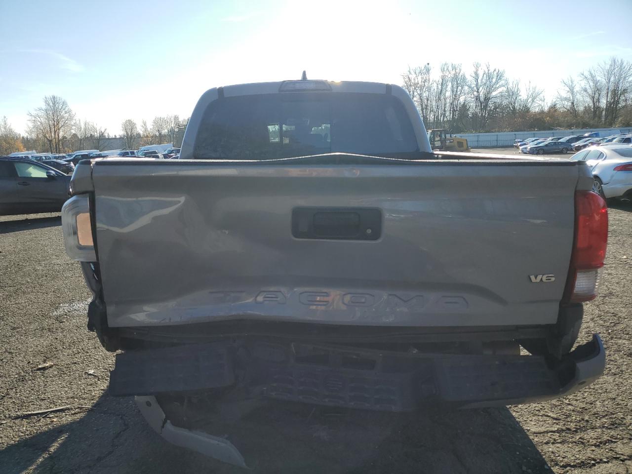 2018 Toyota Tacoma VIN 3TMCZ5AN1JM138851 Copart auction photo, rear end damage thumbnail 6