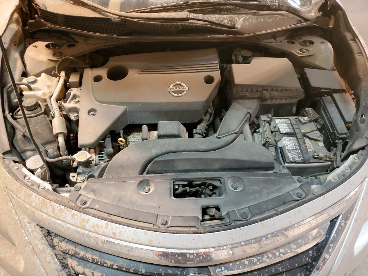 2013 Nissan Altima VIN 1N4AL3AP2DN477911 Copart auction photo, front end / minor dent/scratches damage thumbnail 11