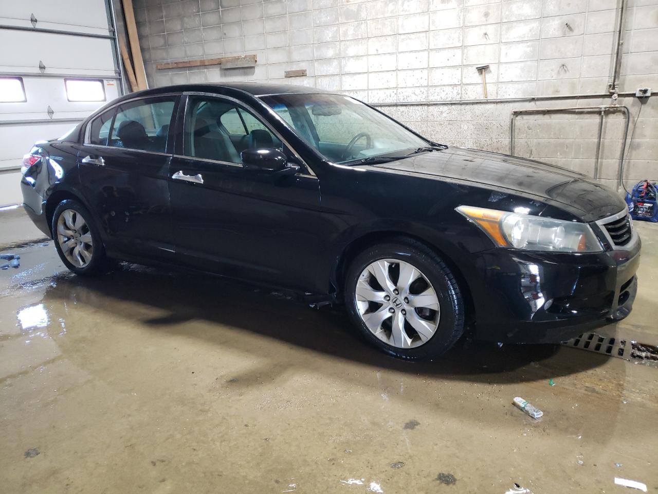 2009 Honda Accord VIN 1HGCP36869A011973 Copart auction photo, rear end / minor dent/scratches damage thumbnail 4