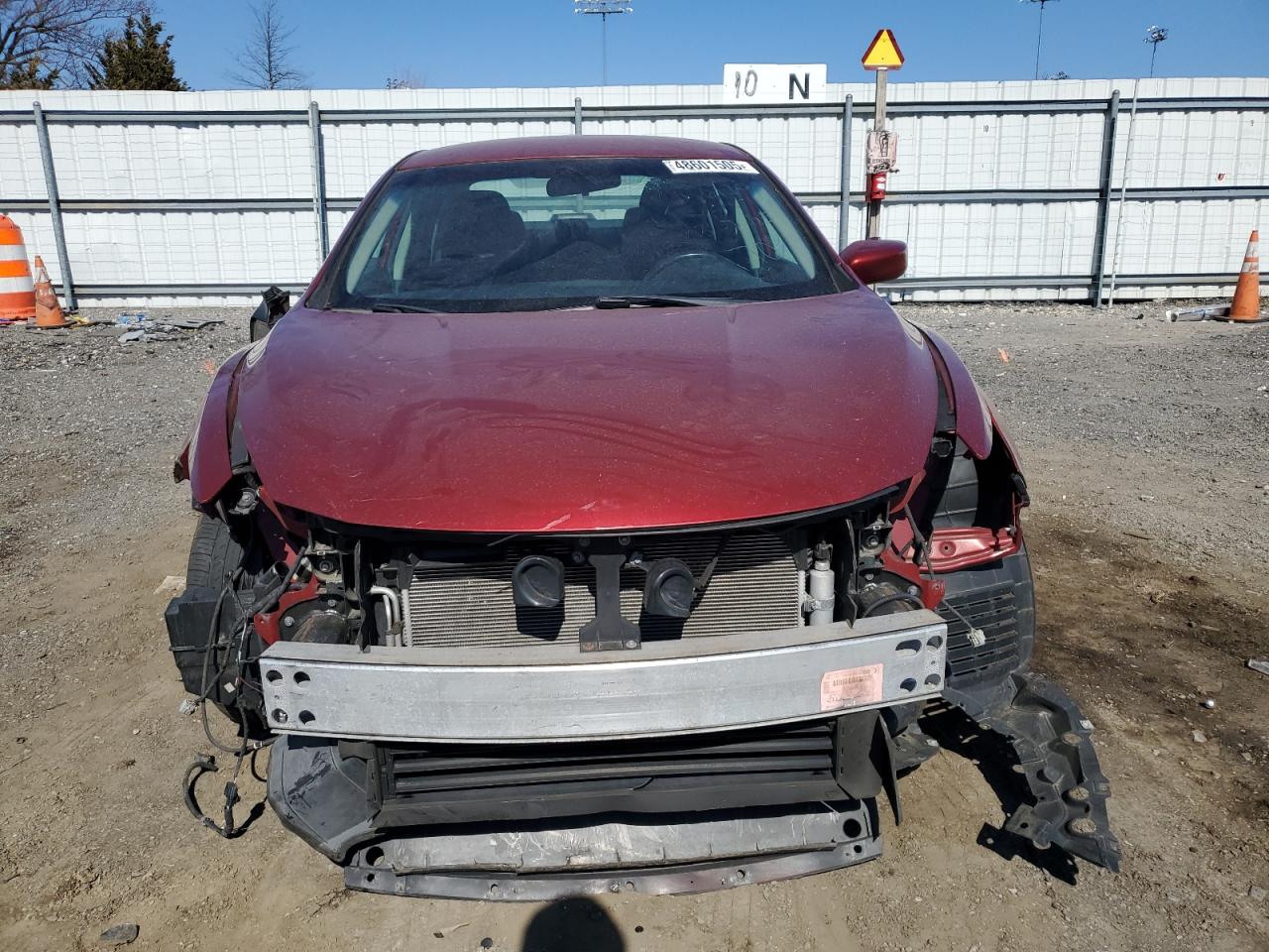 2017 Nissan Altima VIN 1N4AL3AP1HN330422 Copart auction photo, front end / minor dent/scratches damage thumbnail 5