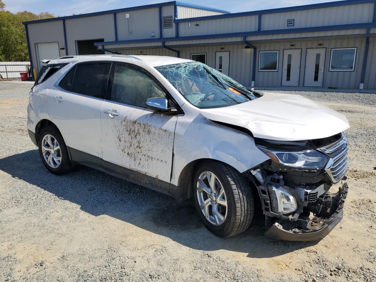 2020 Chevrolet Equinox VIN 3GNAXNEV0LS580730 Copart auction photo, all over damage thumbnail 4