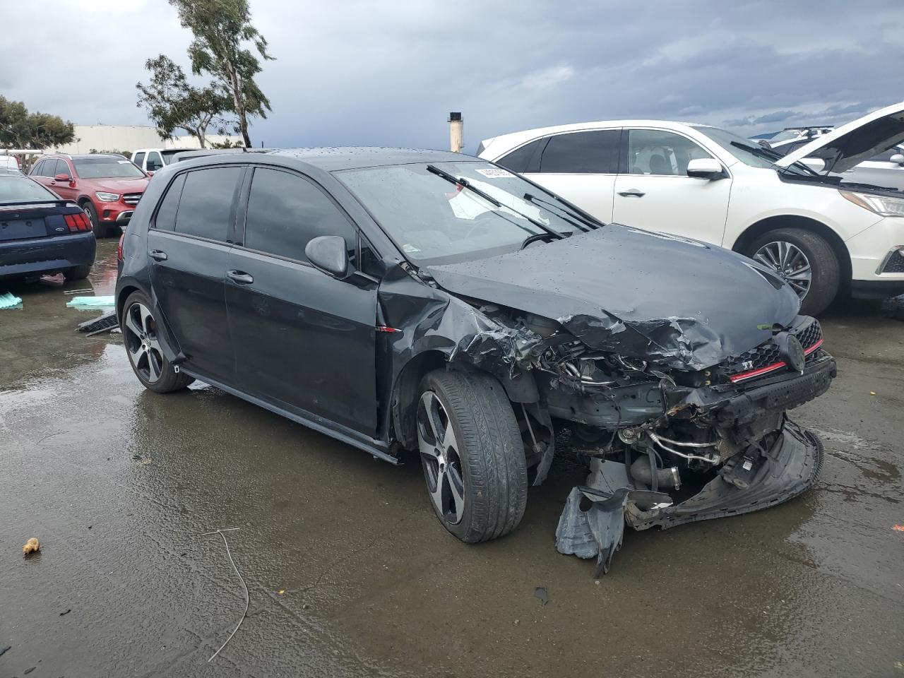 2016 Volkswagen GTI VIN 3VW4T7AU8GM034064 Copart auction photo, front end / mechanical damage thumbnail 4