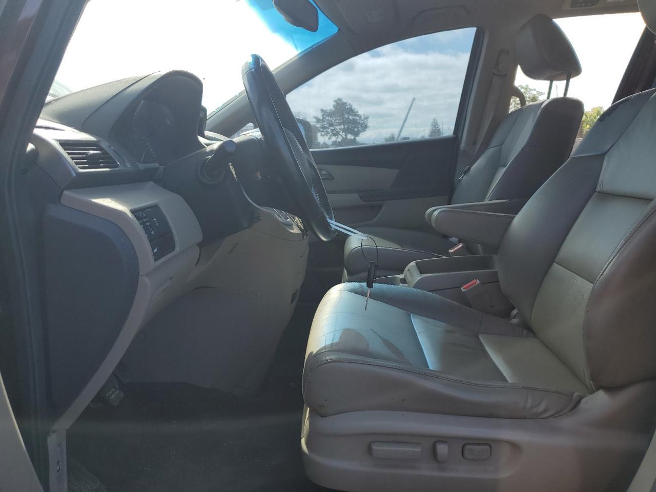 2013 Honda Odyssey VIN 5FNRL5H68DB037356 Copart auction photo, rear end damage thumbnail 7