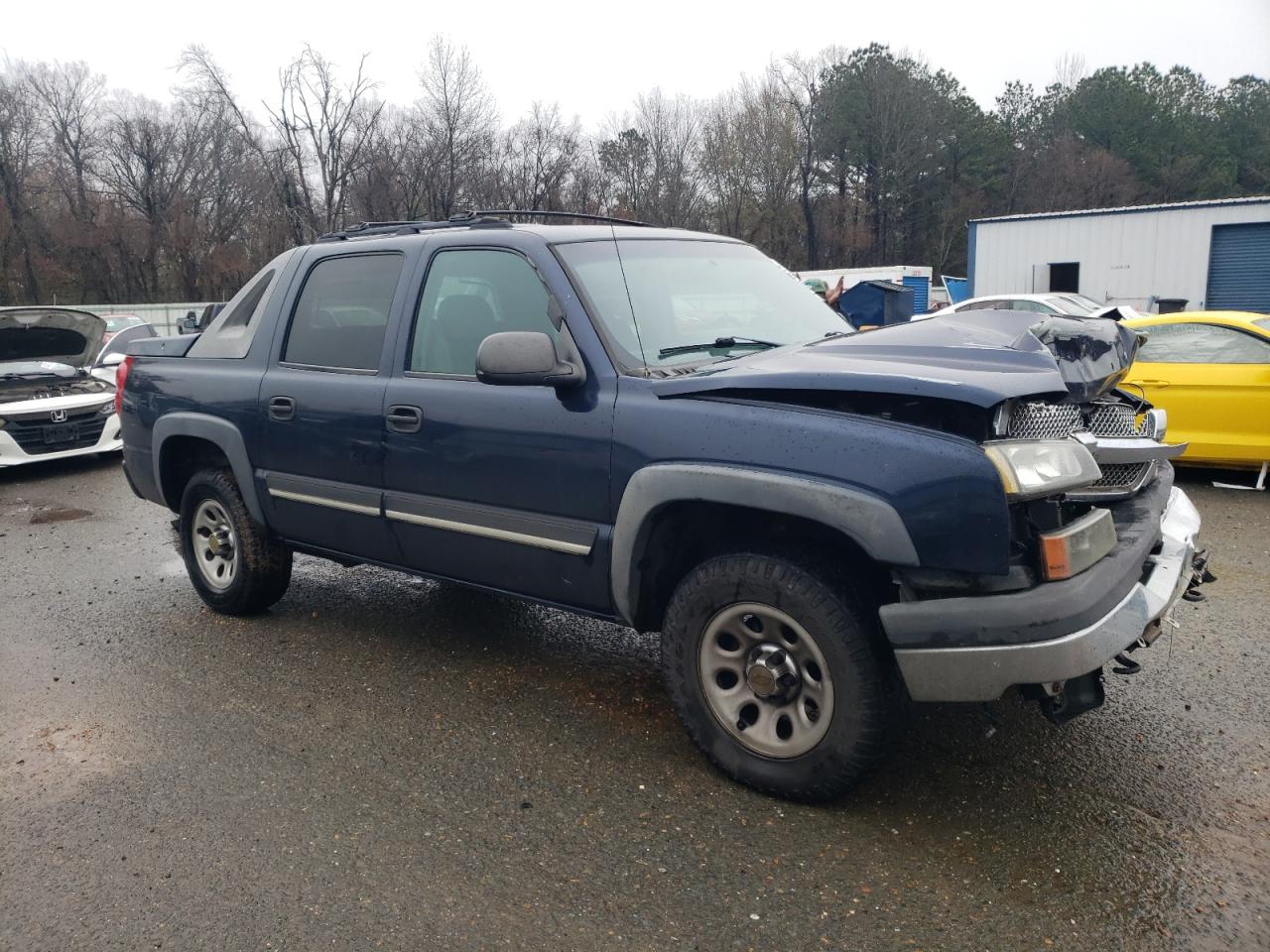 2004 Chevrolet Avalanche VIN 3GNEC12T94G299104 Copart auction photo, front end damage thumbnail 4