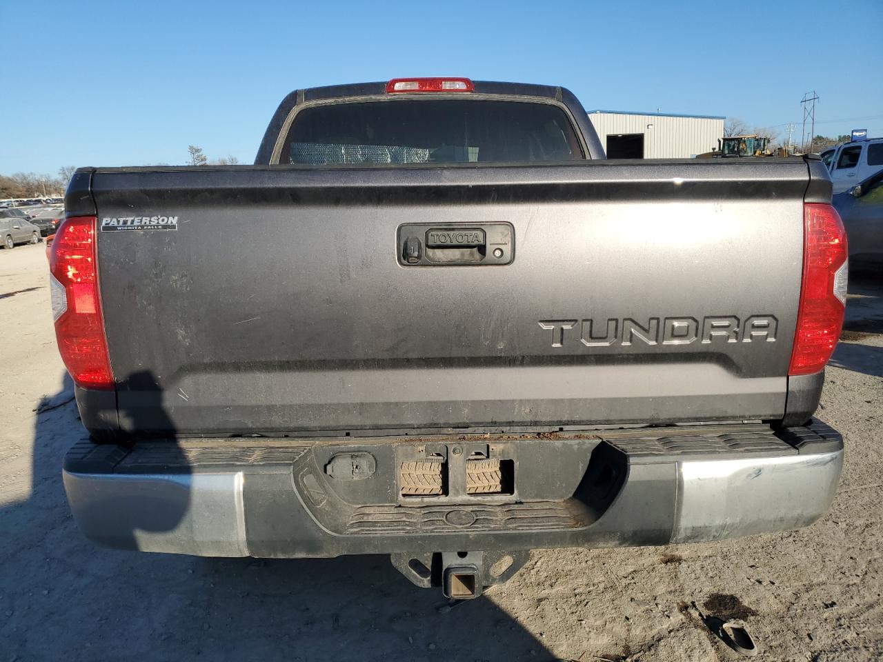 2017 Toyota Tundra VIN 5TFEW5F1XHX220623 Copart auction photo, front end / minor dent/scratches damage thumbnail 6