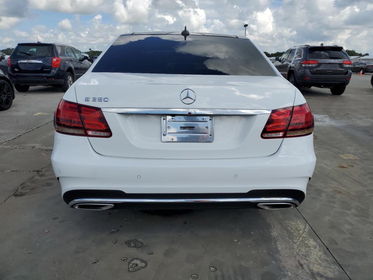 2015 Mercedes-Benz E-klasse VIN WDDHF5KBXFB141402 Copart auction photo, water/flood damage thumbnail 6