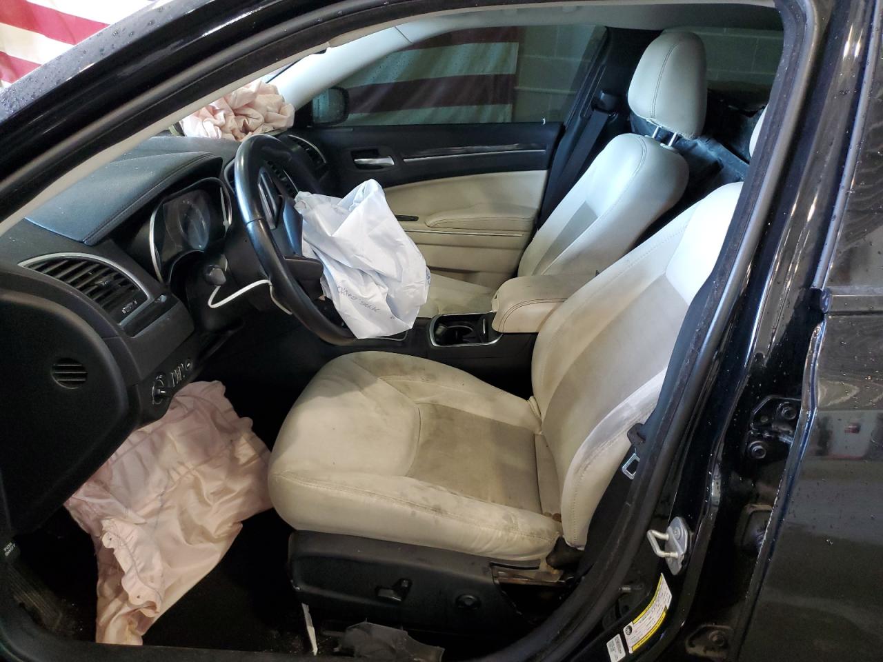 2019 Chrysler 300 VIN 2C3CCAAG4KH601646 Copart auction photo, front end / mechanical damage thumbnail 7