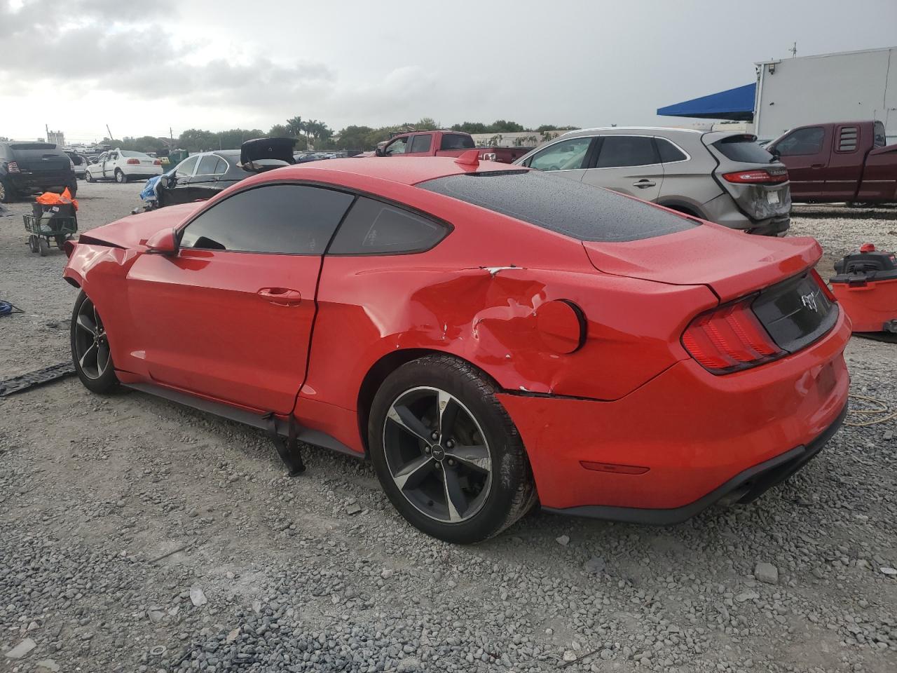 2020 Ford Mustang VIN 1FA6P8TH9L5157870 Copart auction photo, front end / side damage thumbnail 2