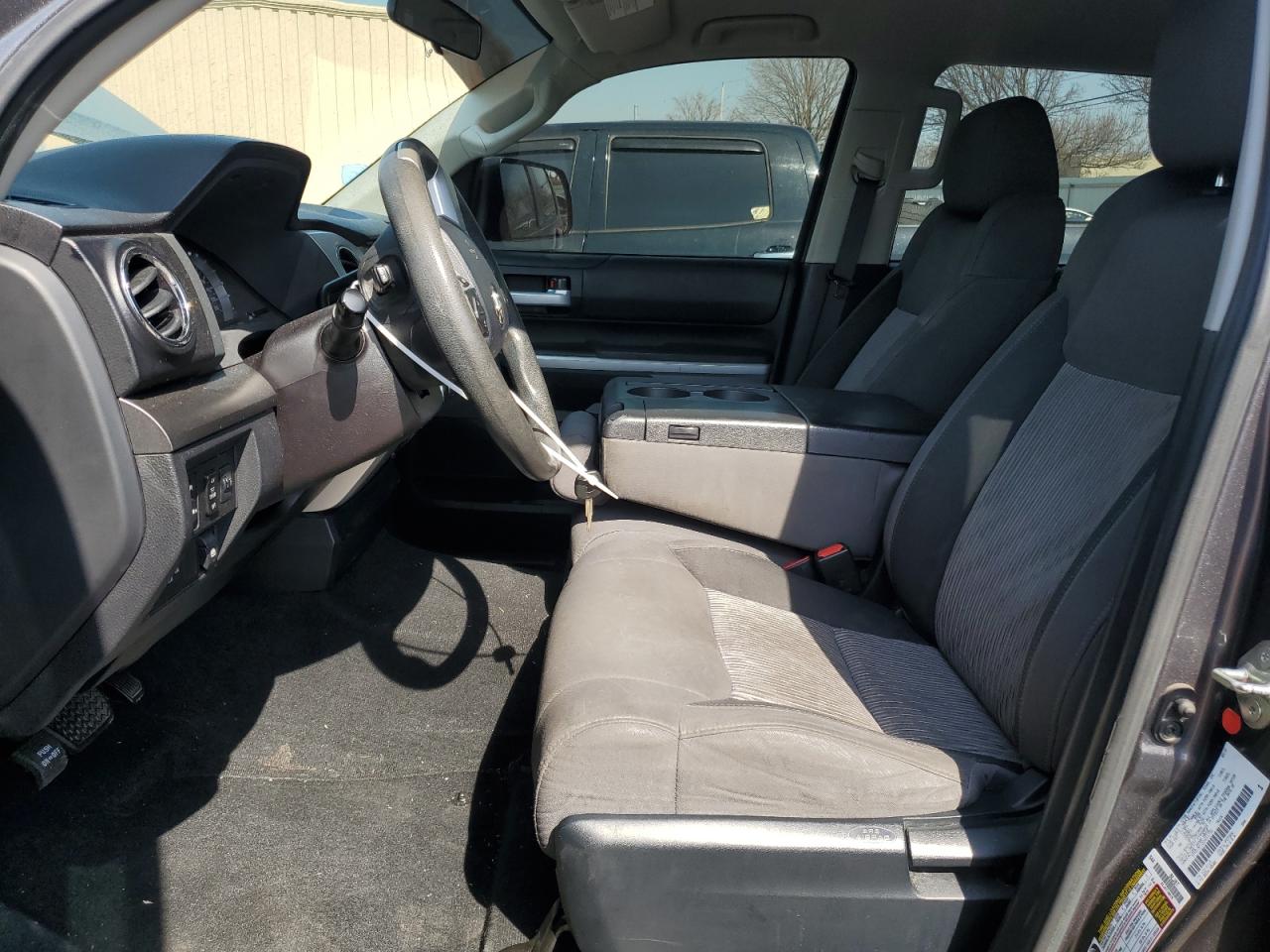 2016 Toyota Tundra VIN 5TFEY5F12GX211732 Copart auction photo, side / rear end damage thumbnail 7