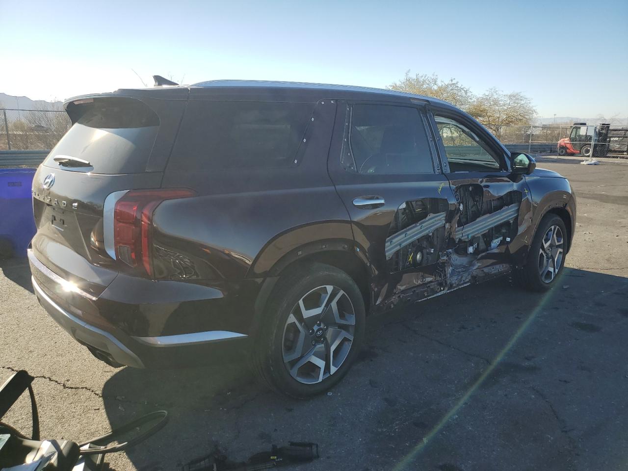 2024 Hyundai Palisade VIN KM8R44GE5RU688759 Copart auction photo, side damage thumbnail 3