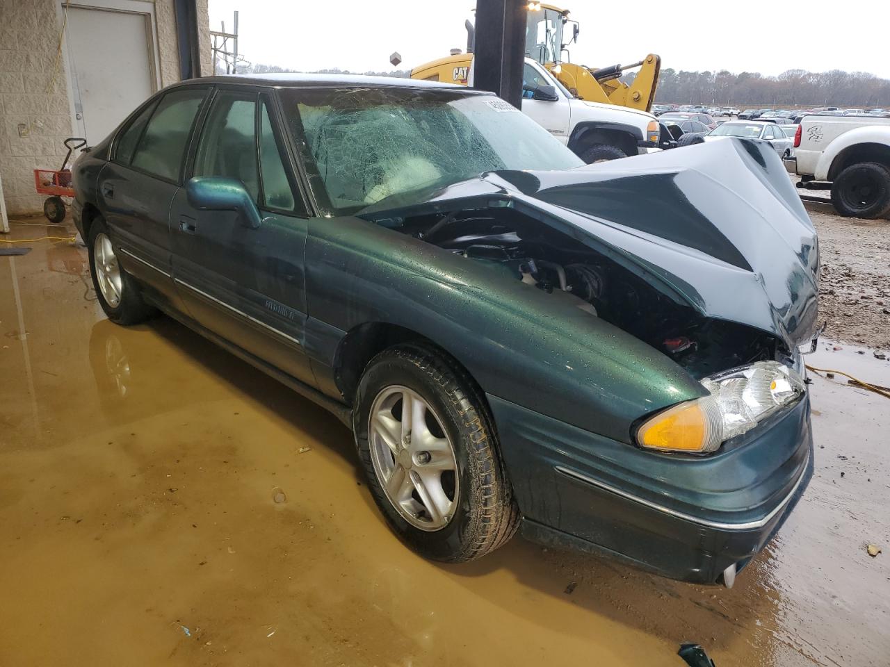 1997 Pontiac Bonneville VIN 1G2HX52K4VH250252 Copart auction photo, front end damage thumbnail 4