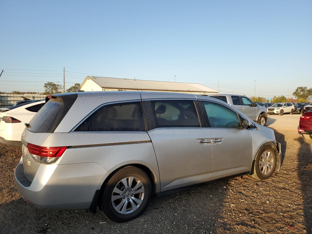 2014 Honda Odyssey VIN 5FNRL5H64EB050719 Copart auction photo, front end damage thumbnail 3