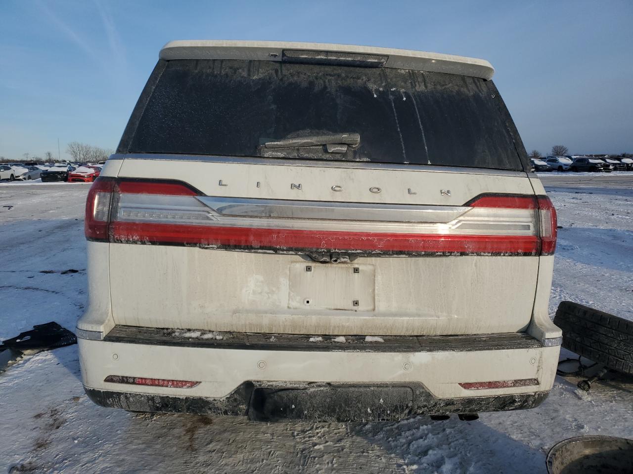 2021 Lincoln Navigator VIN 5LMJJ2LT5MEL15140 Copart auction photo, front end / side damage thumbnail 6