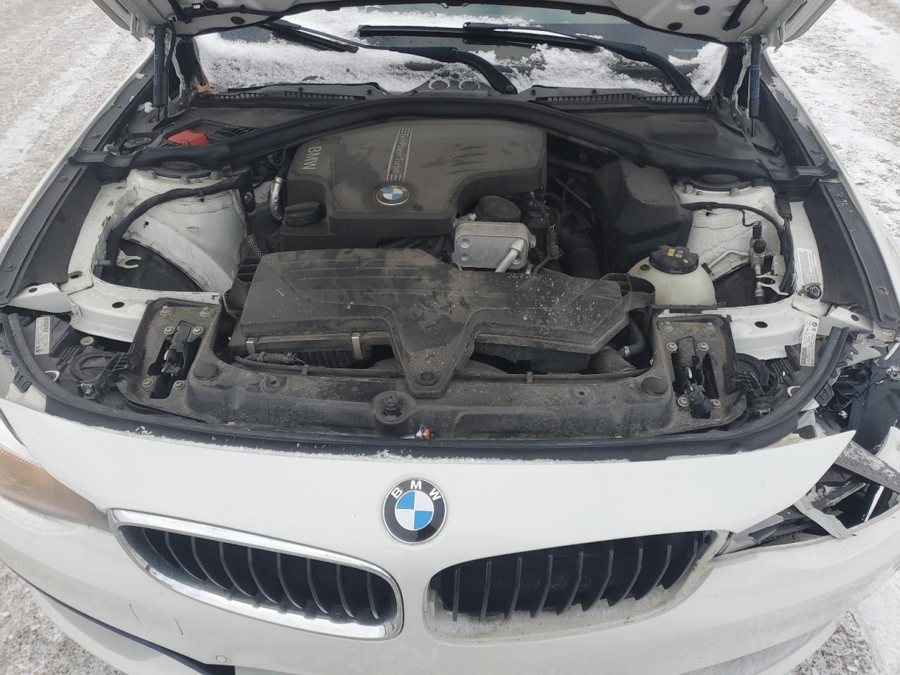 2016 BMW 3er VIN WBA8Z5C55GG500635 Copart auction photo, front end / side damage thumbnail 11
