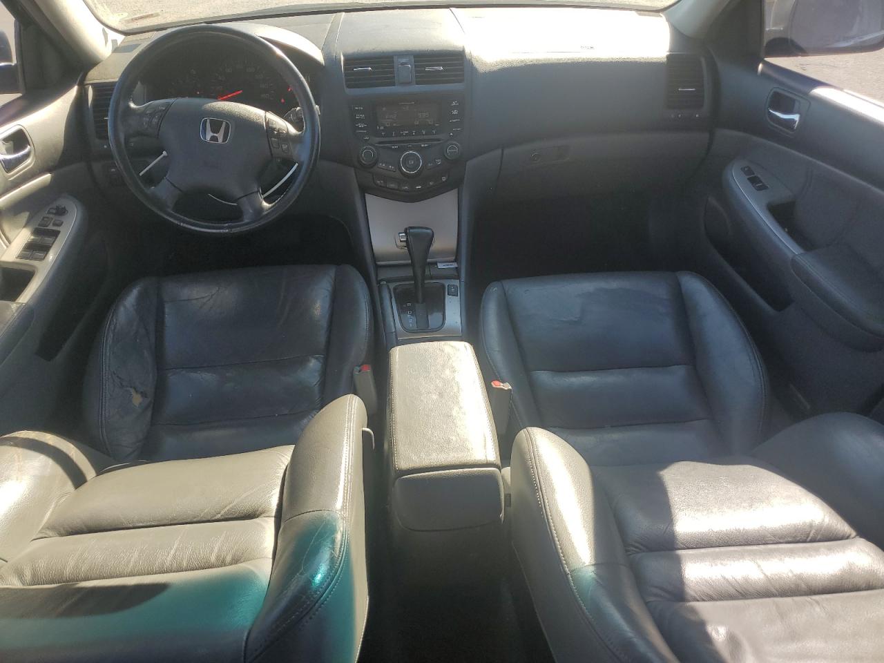 2004 Honda Accord VIN 1HGCM56824A136238 Copart auction photo, rear end damage thumbnail 8