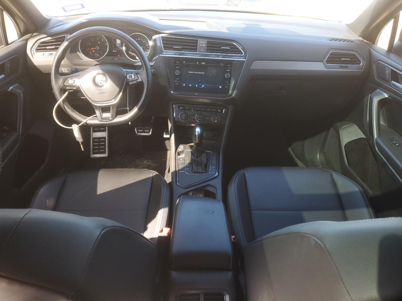 2021 Volkswagen Tiguan VIN 3VV3B7AX6MM067606 Copart auction photo, front end / minor dent/scratches damage thumbnail 8