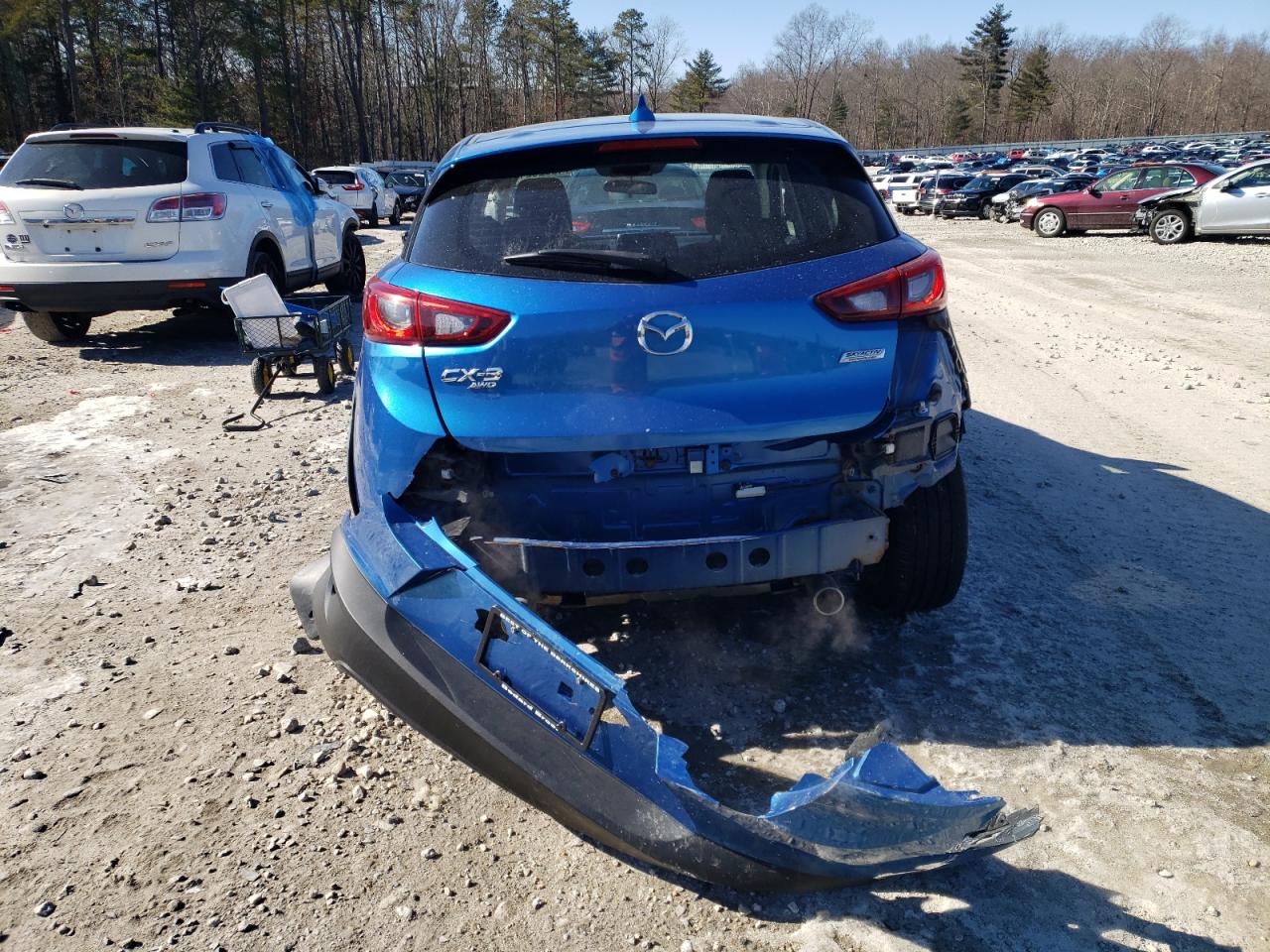 2017 Mazda CX-3 VIN JM1DKFC71H0149617 Copart auction photo, front end / rear end damage thumbnail 6
