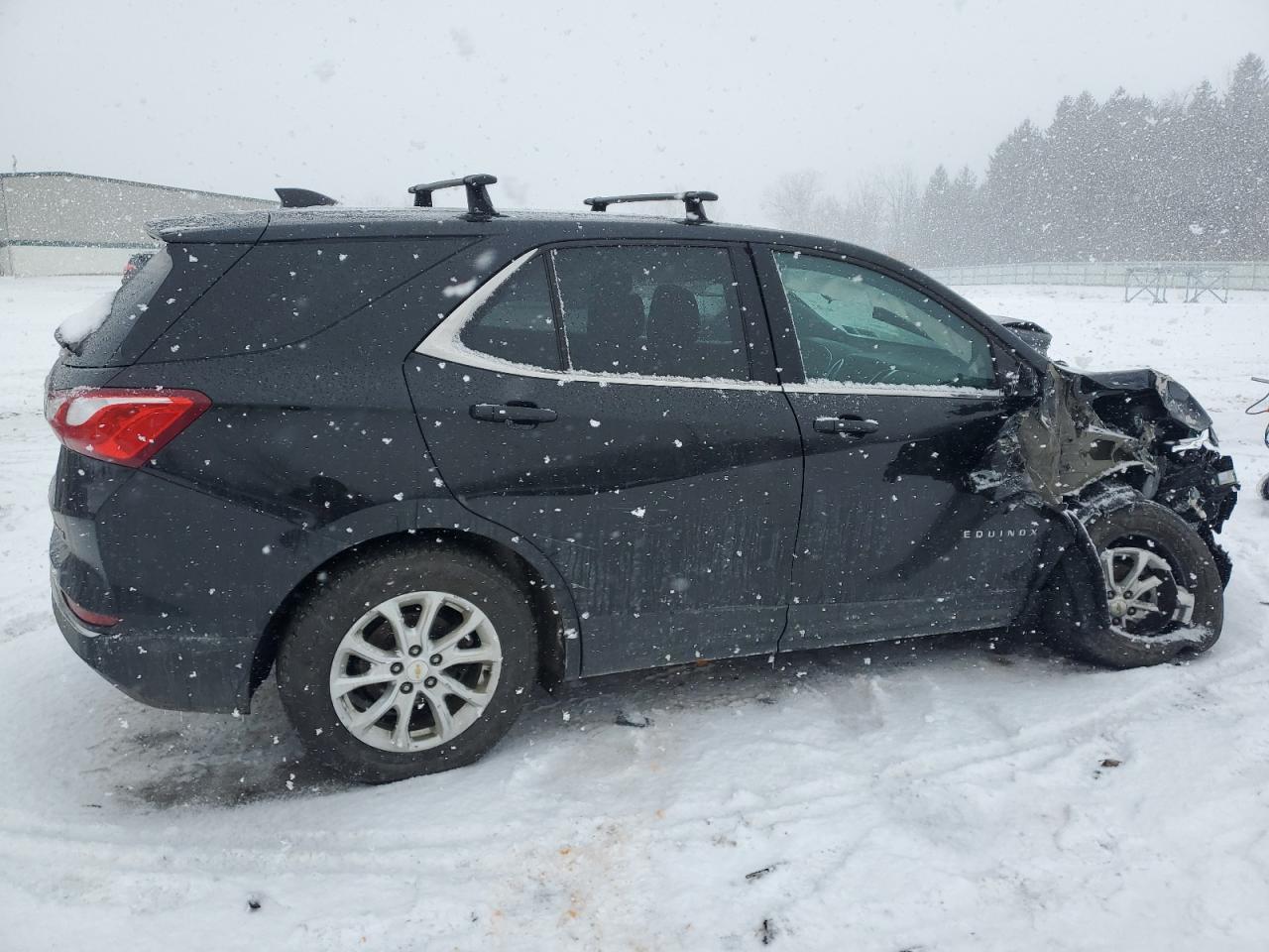 2019 Chevrolet Equinox VIN 2GNAXUEV8K6181703 Copart auction photo, front end damage thumbnail 3