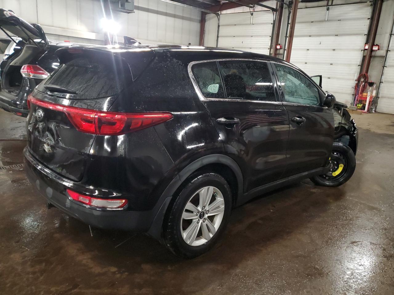 2017 KIA Sportage VIN KNDPMCACXH7283538 Copart auction photo, front end damage thumbnail 3