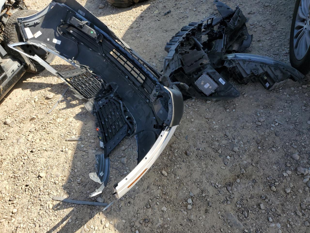 2017 Lincoln MKX VIN 2LMPJ6KR0HBL40799 Copart auction photo, front end damage thumbnail 13
