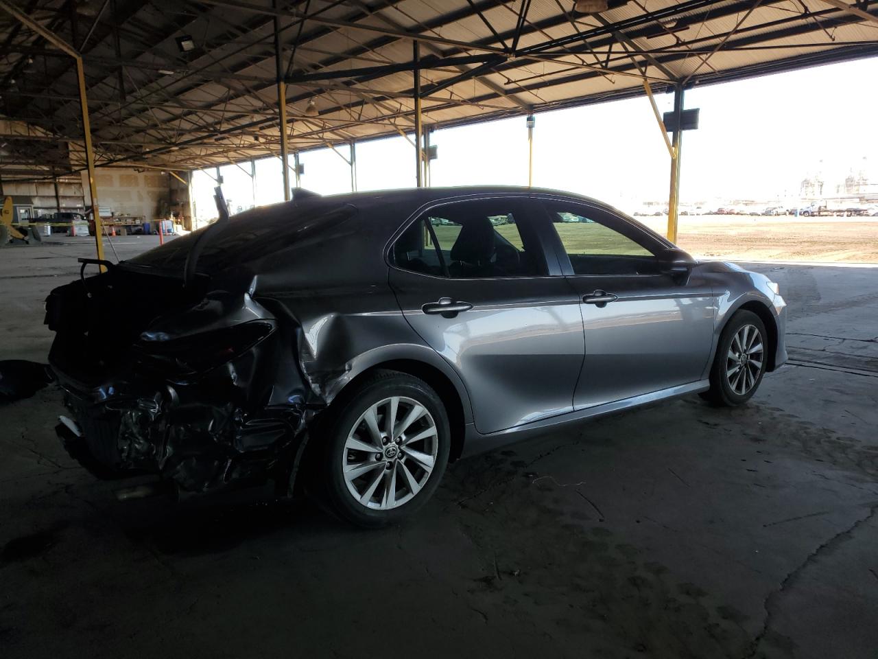 2022 Toyota Camry VIN 4T1C11AKXNU068706 Copart auction photo, rear end damage thumbnail 3