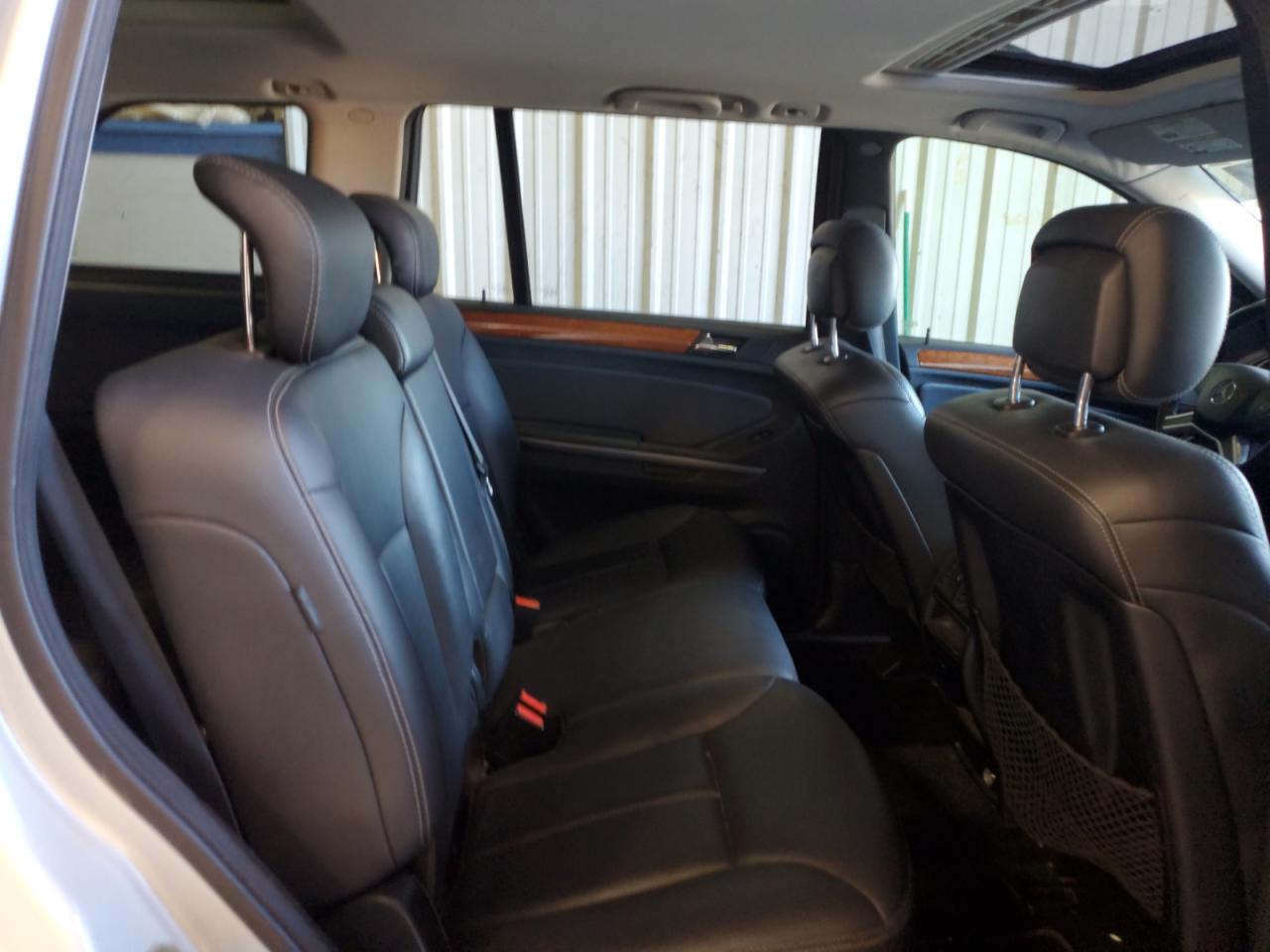 2009 Mercedes-Benz GL-klasse VIN 4JGBF25E59A495449 Copart auction photo, front end / minor dent/scratches damage thumbnail 12