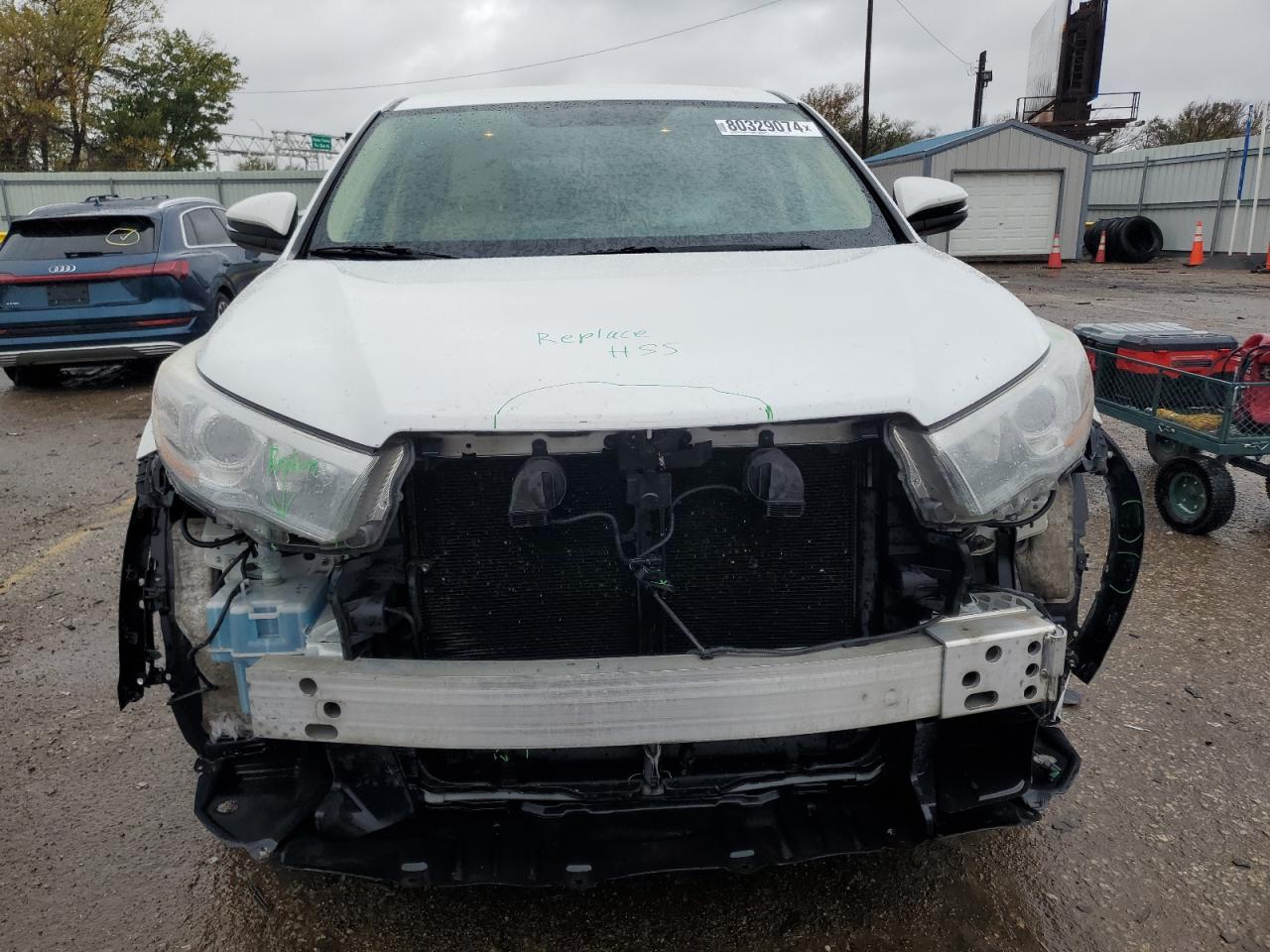 2016 Toyota Highlander VIN 5TDBKRFH0GS298769 Copart auction photo, rear end / minor dent/scratches damage thumbnail 5