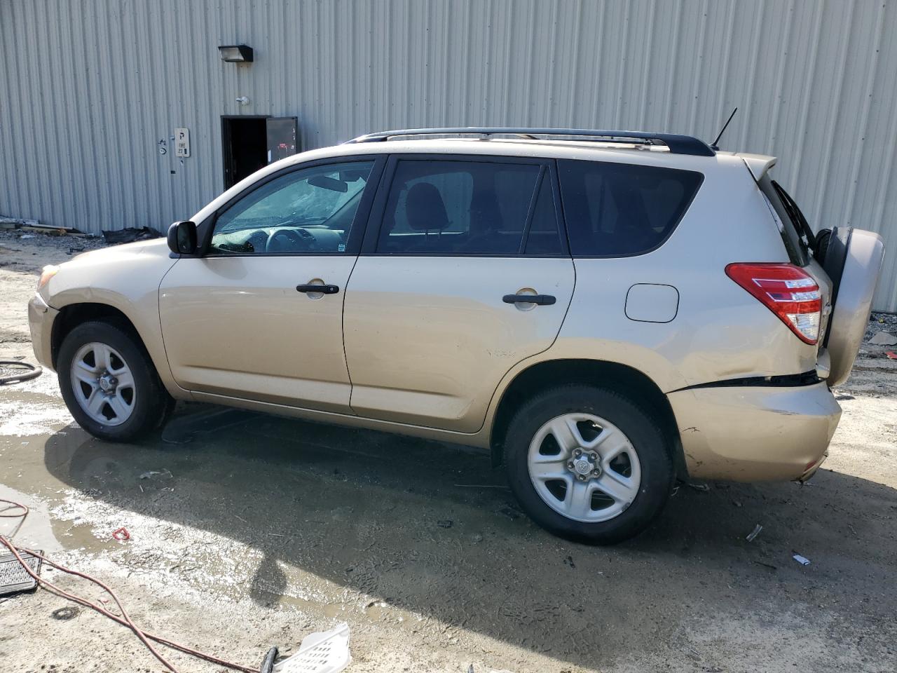 2010 Toyota RAV 4 VIN 2T3BF4DV6AW076713 Copart auction photo, rear end / front end damage thumbnail 2