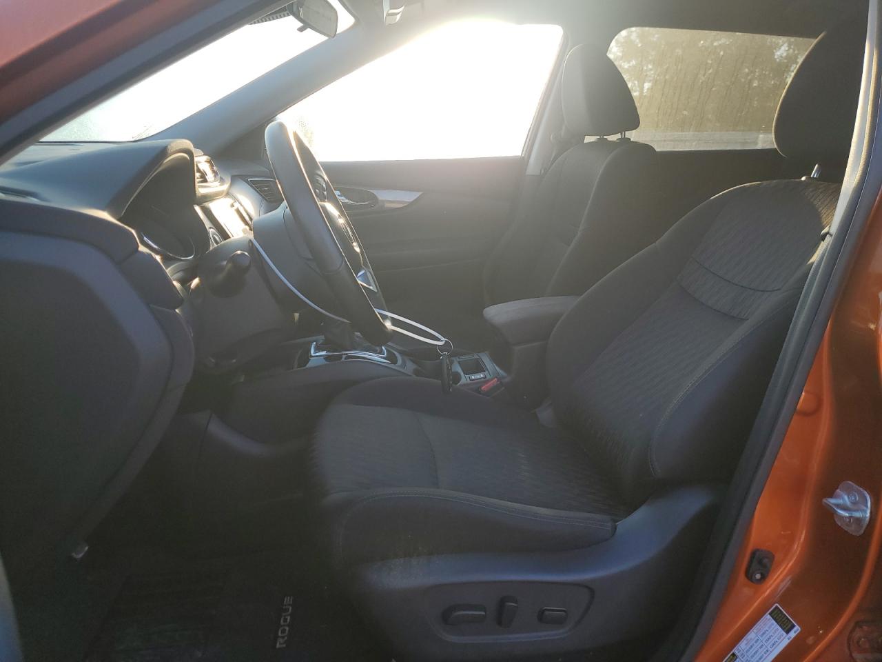 2019 Nissan Rogue VIN 5N1AT2MV9KC738227 Copart auction photo, front end / minor dent/scratches damage thumbnail 7