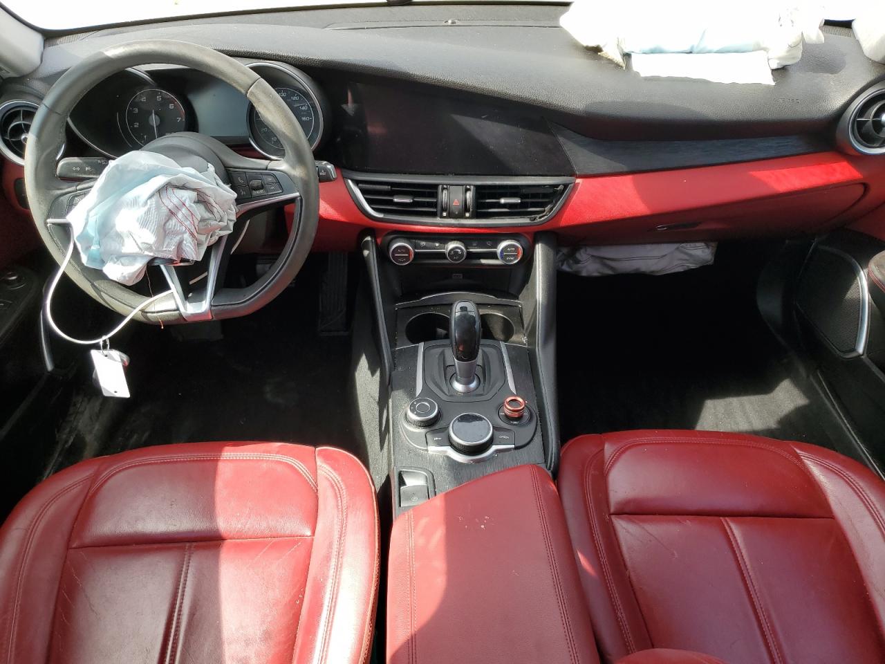 2018 Alfa Romeo Giulia VIN ZARFAEBN6J7597943 Copart auction photo, front end / side damage thumbnail 8