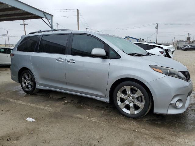 2015 Toyota Sienna VIN 5TDXK3DCXFS630130 Copart auction photo, front end / side damage thumbnail 4