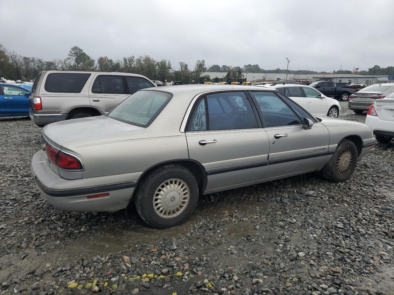 1998 Buick LeSabre VIN 1G4HP52K3WH450290 Copart auction photo, side / rear end damage thumbnail 3