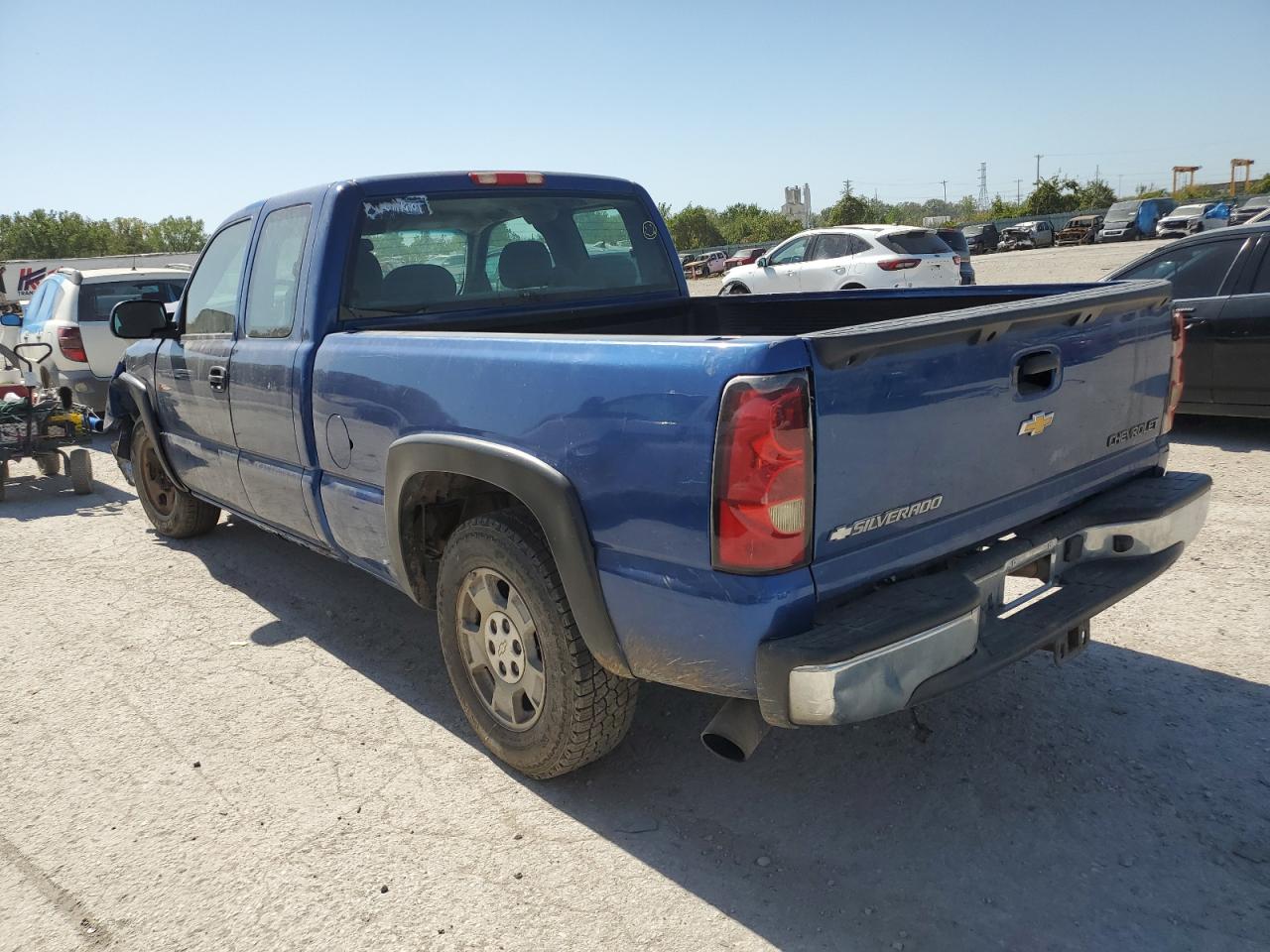 2004 Chevrolet Silverado VIN 2GCEC19V841169498 Copart auction photo, all over / mechanical damage thumbnail 2