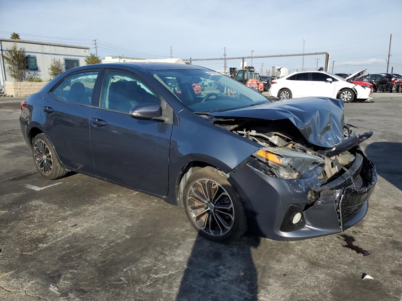 2015 Toyota Corolla VIN 5YFBURHE6FP347381 Copart auction photo, front end damage thumbnail 4