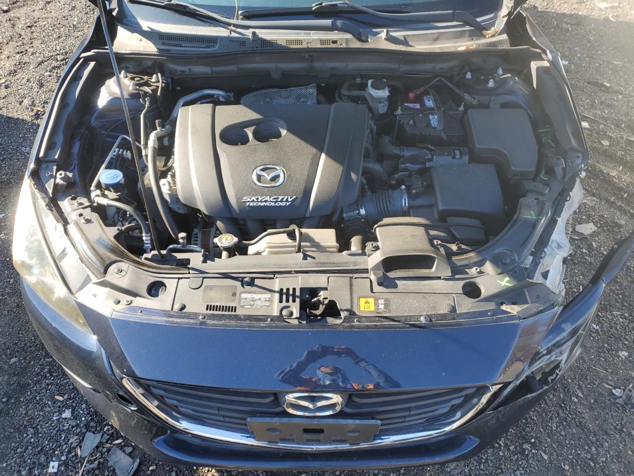 2018 Mazda 3 VIN 3MZBN1U72JM215334 Copart auction photo, front end / side damage thumbnail 11