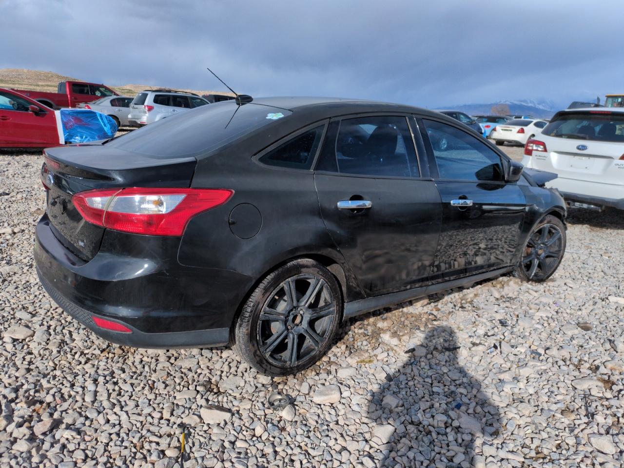2012 Ford Focus VIN 1FAHP3F26CL106695 Copart auction photo, front end damage thumbnail 3